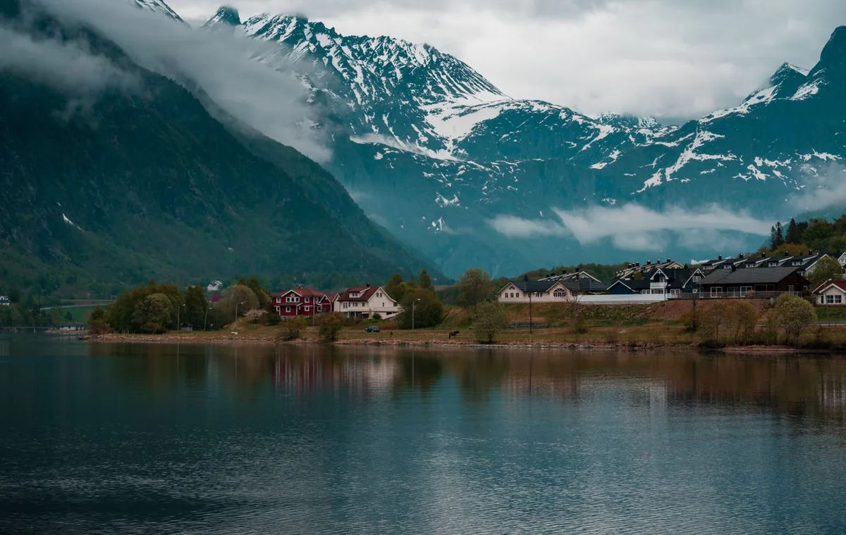 Eiendomsmegler Åndalsnes - boliger og nabolag i Åndalsnes